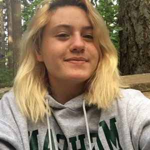 Meet your Posher, Amber